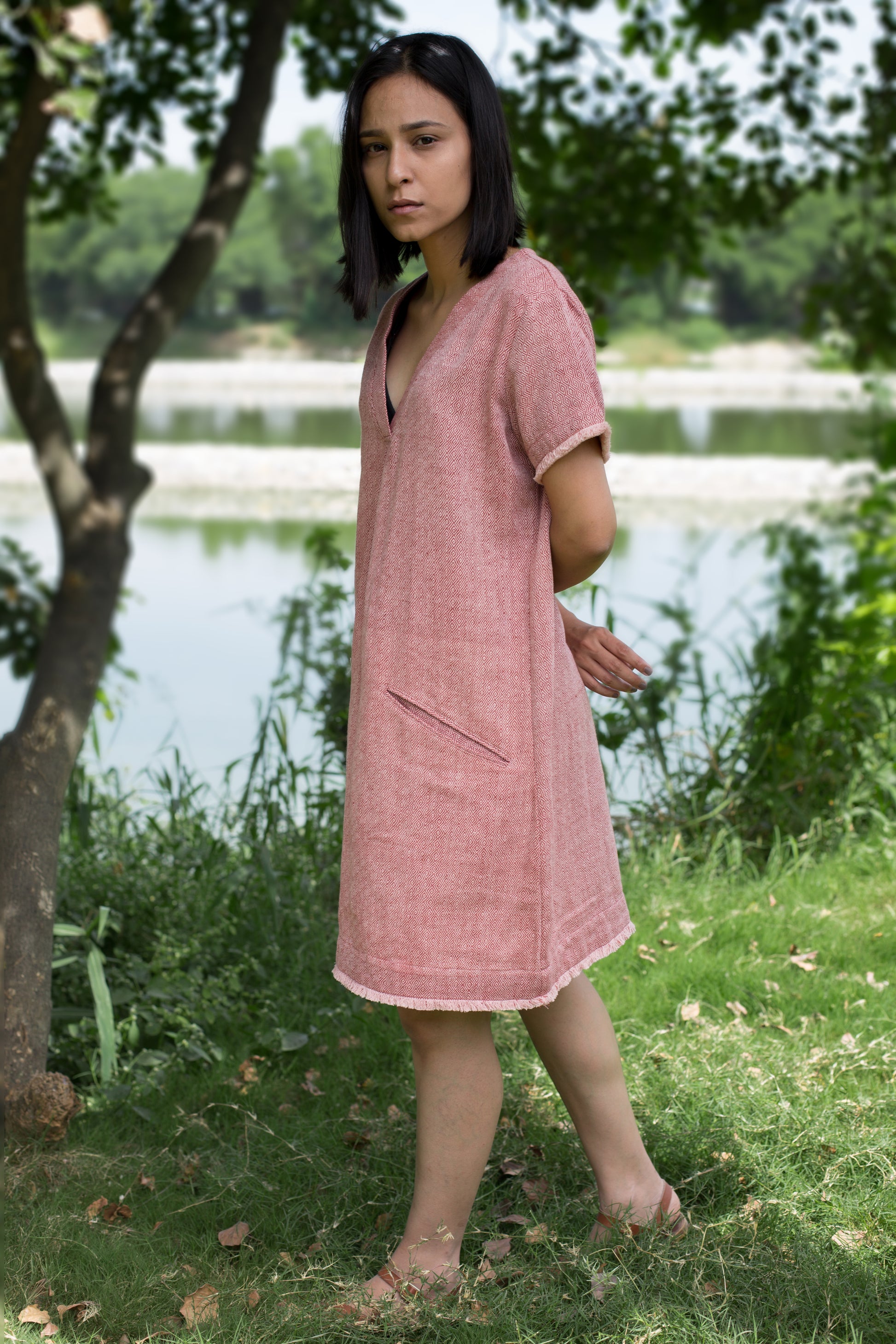 Sustainable organic cotton shift dress red weaves